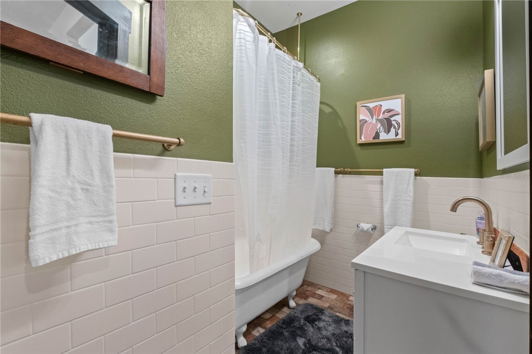 Monte NE Original Rurban - Residential Lease