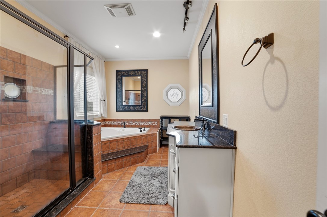 Lands End Sub Bvv - Residential