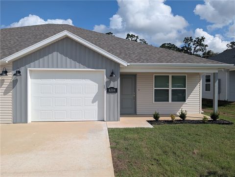 Photo of 311 NW 65th Avenue, Bentonville, AR 72713 (MLS # 1340756)