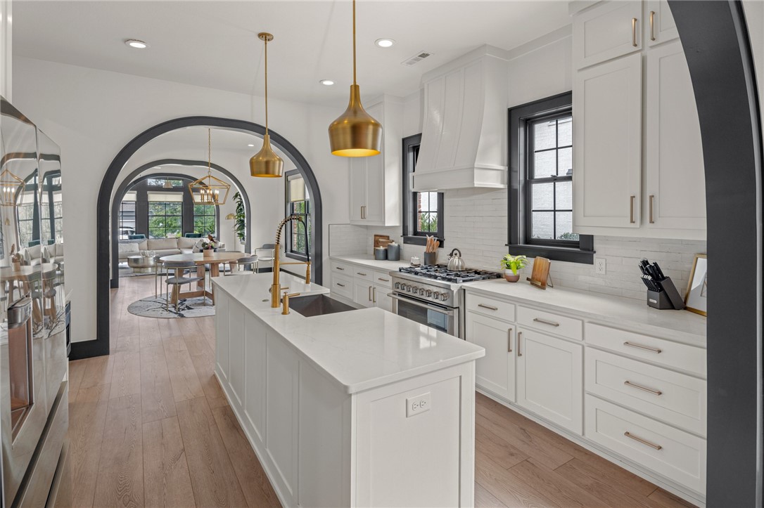 RAILROAD ADD-BENTONVILLE - Residential