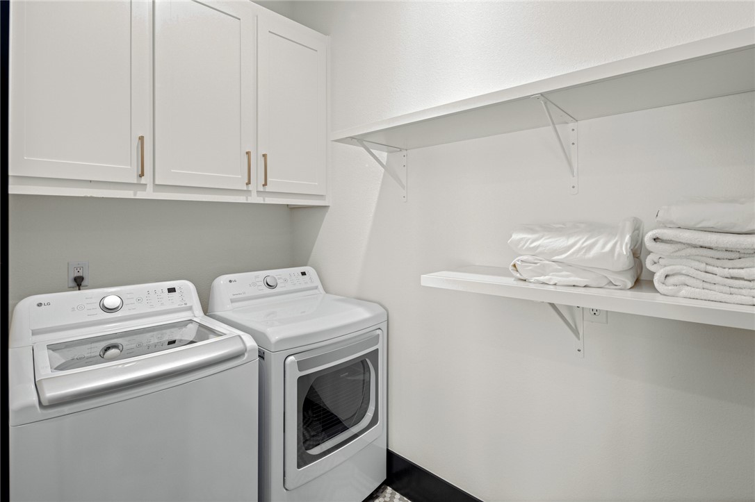 RAILROAD ADD-BENTONVILLE - Residential