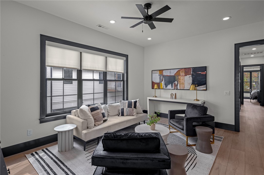 RAILROAD ADD-BENTONVILLE - Residential