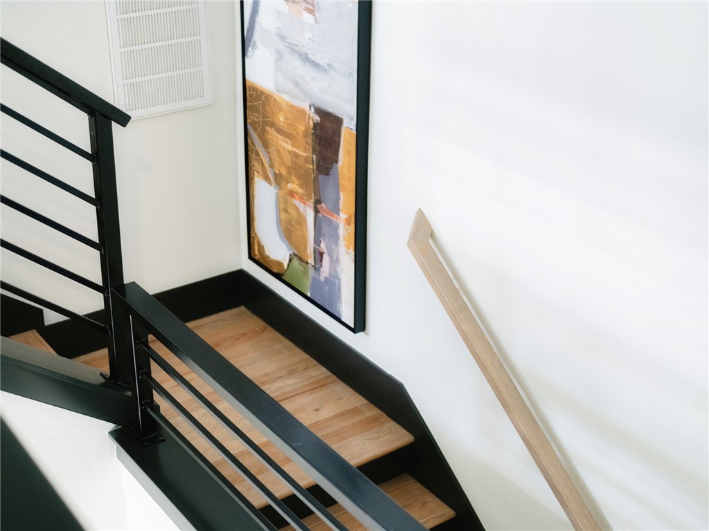 RAILROAD ADD-BENTONVILLE - Residential