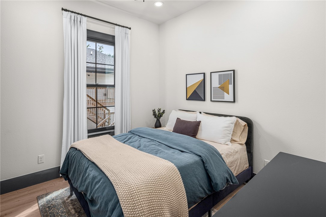 RAILROAD ADD-BENTONVILLE - Residential