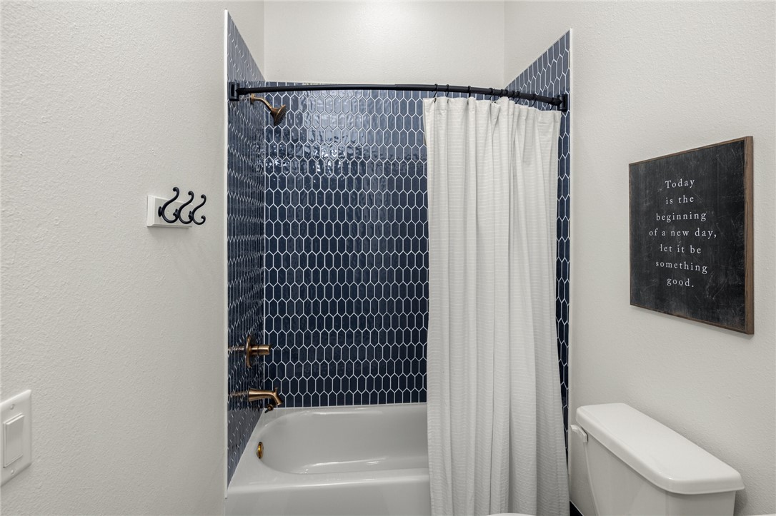 RAILROAD ADD-BENTONVILLE - Residential