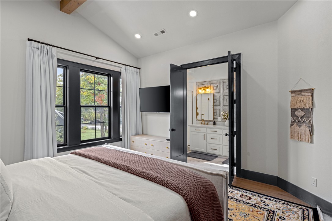 RAILROAD ADD-BENTONVILLE - Residential