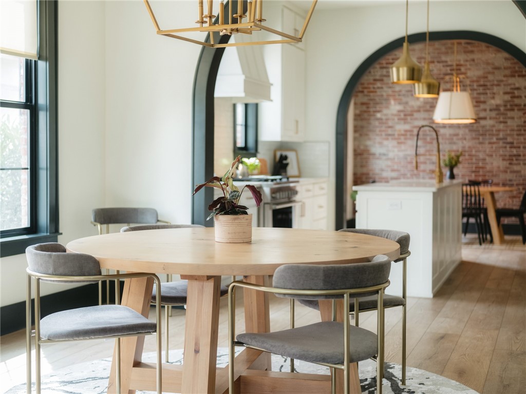 RAILROAD ADD-BENTONVILLE - Residential