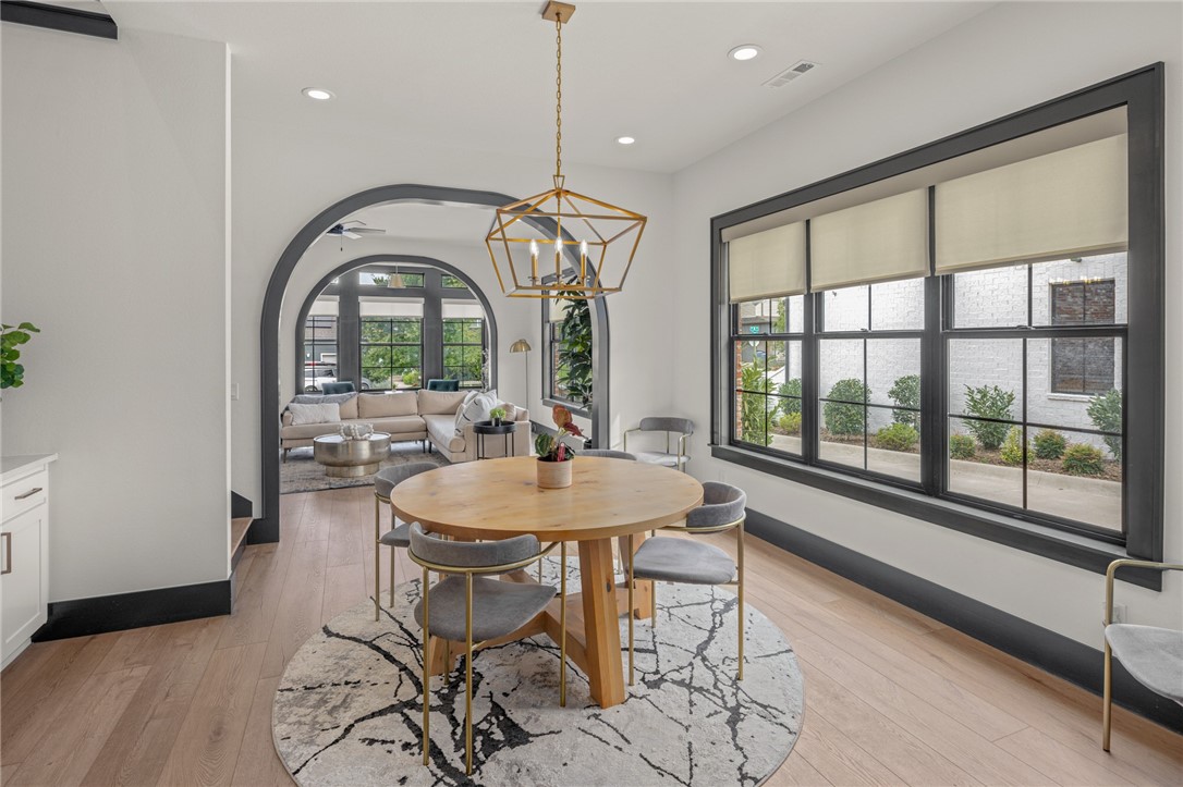 RAILROAD ADD-BENTONVILLE - Residential