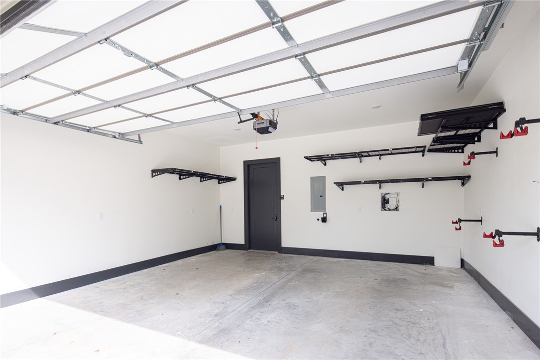 RAILROAD ADD-BENTONVILLE - Residential