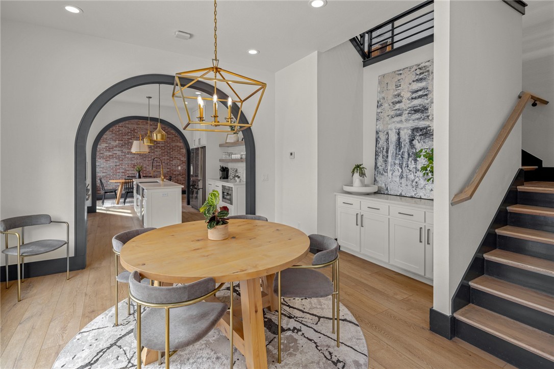 RAILROAD ADD-BENTONVILLE - Residential