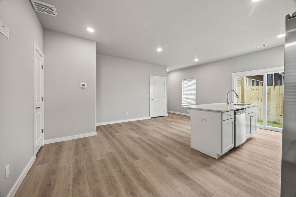 Poigai Estates PH-3 - Residential Lease