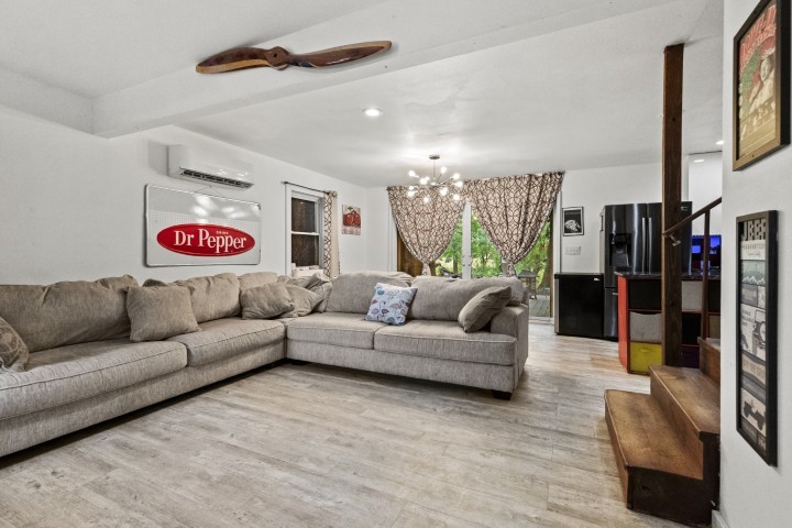 Flippin - Residential