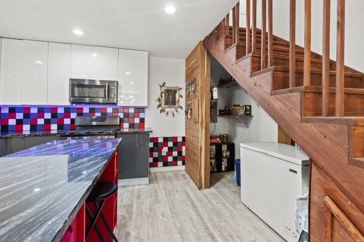Flippin - Residential