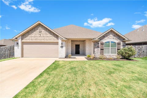Photo of 4370 W Anthem Drive, Fayetteville, AR 72704 (MLS # 1359664)