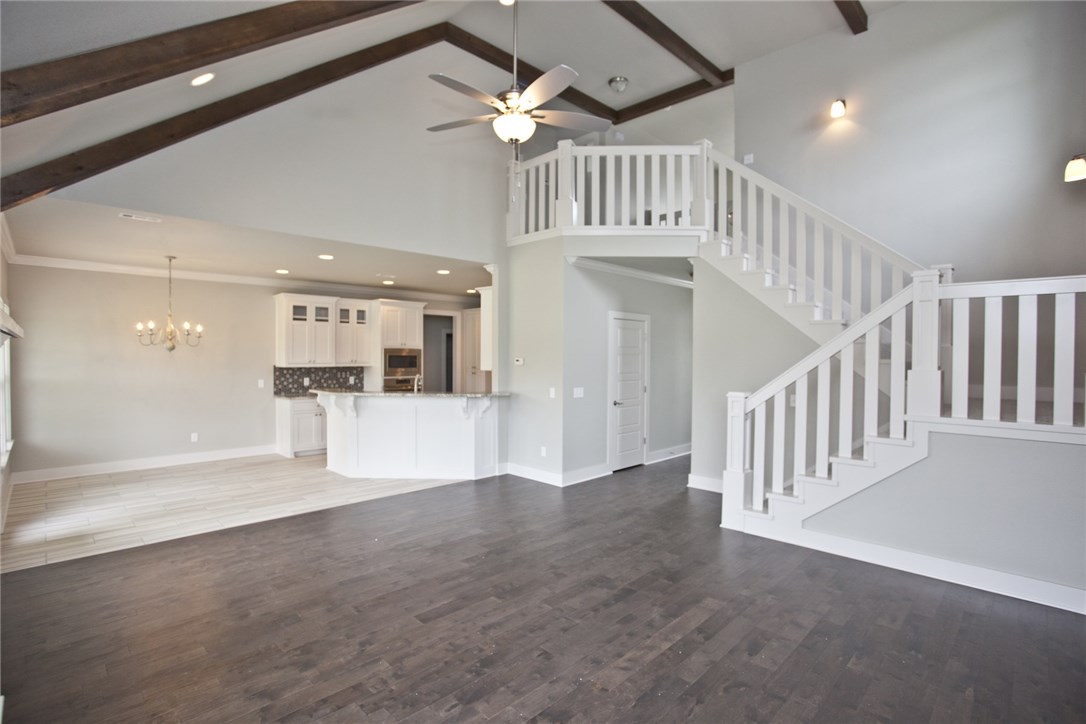 Hyde Park Cave Spgs - Residential