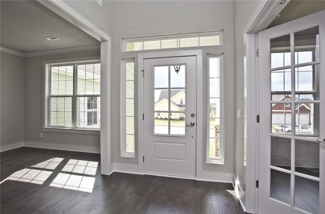 Hyde Park Cave Spgs - Residential