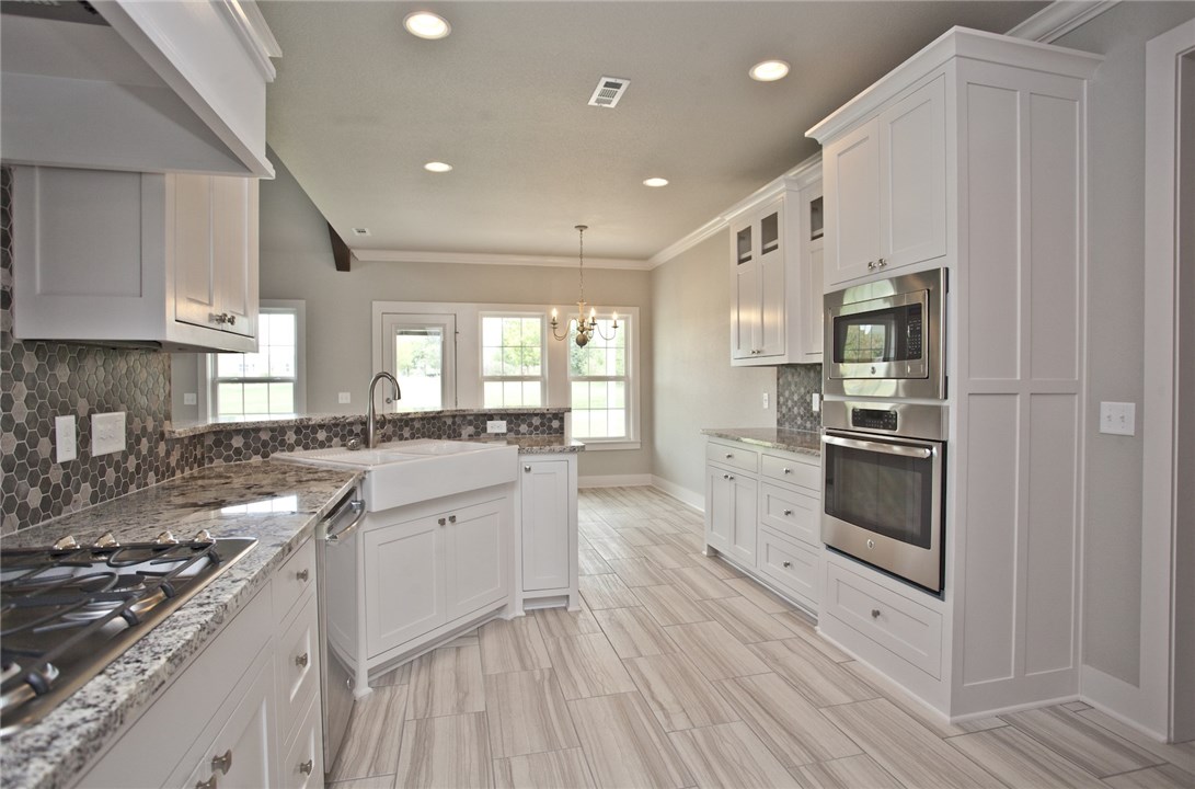 Hyde Park Cave Spgs - Residential