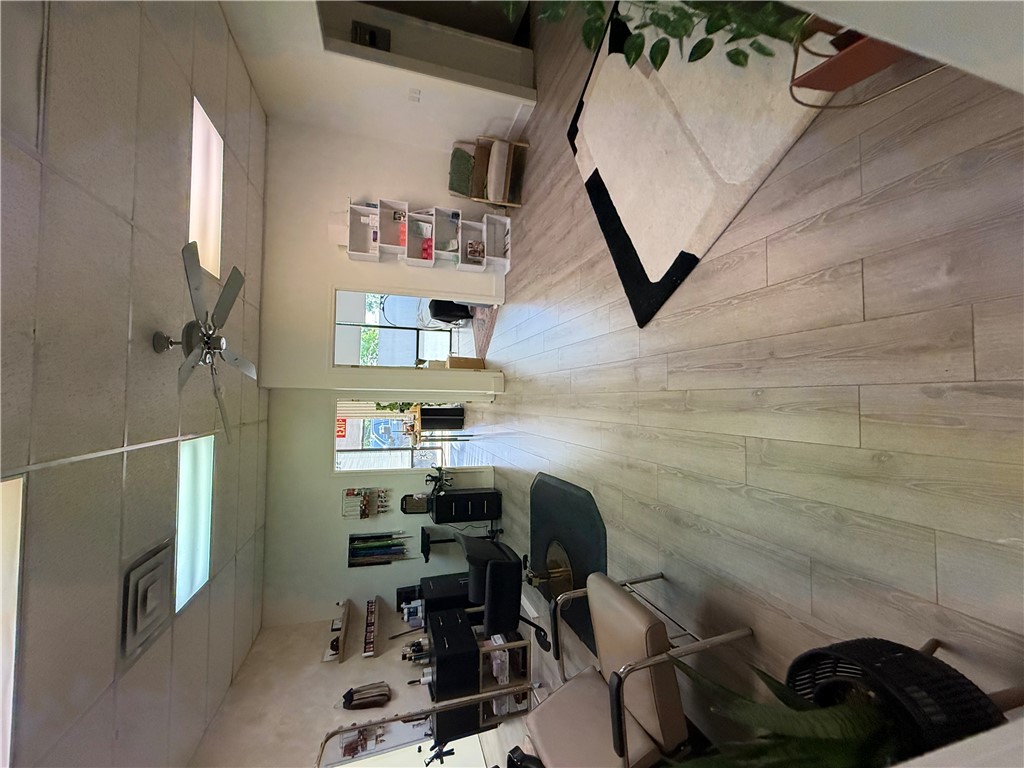 Universal Plaza - Commercial Lease