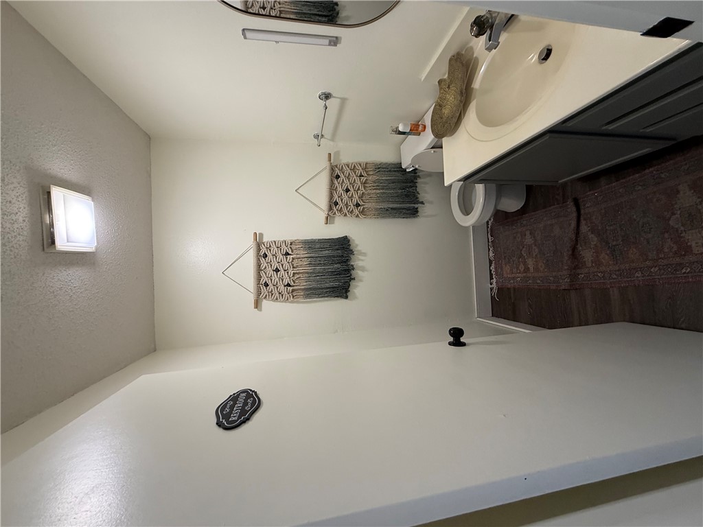 Universal Plaza - Commercial Lease