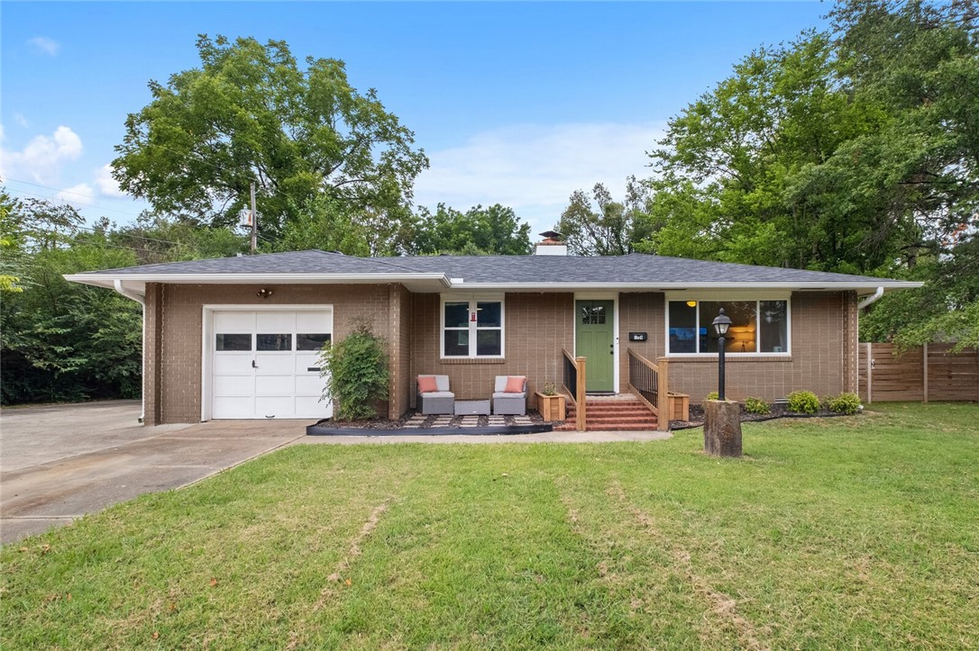 Welcome to this beautifully renovated 3 bedroom, 2 bathroom home offering 1,172 sq ft of comfortable living space. Recently updated throughout, this home features fresh finishes, new appliances, a new roof and gutters in 2022, and modern touches that make it truly move-in ready. The open layout creates a warm and inviting atmosphere, perfect for both everyday living and entertaining.
Enjoy a one-car garage, spacious bedrooms, and a private backyard with room to relax or play. Within walking distance of the library, park, and aquatic center and conveniently located near schools, shopping, and dining, this home combines style and convenience at an affordable price.
Whether you’re a first-time buyer or looking for a solid investment property, this home checks all the boxes. Don’t miss the chance to make it yours!