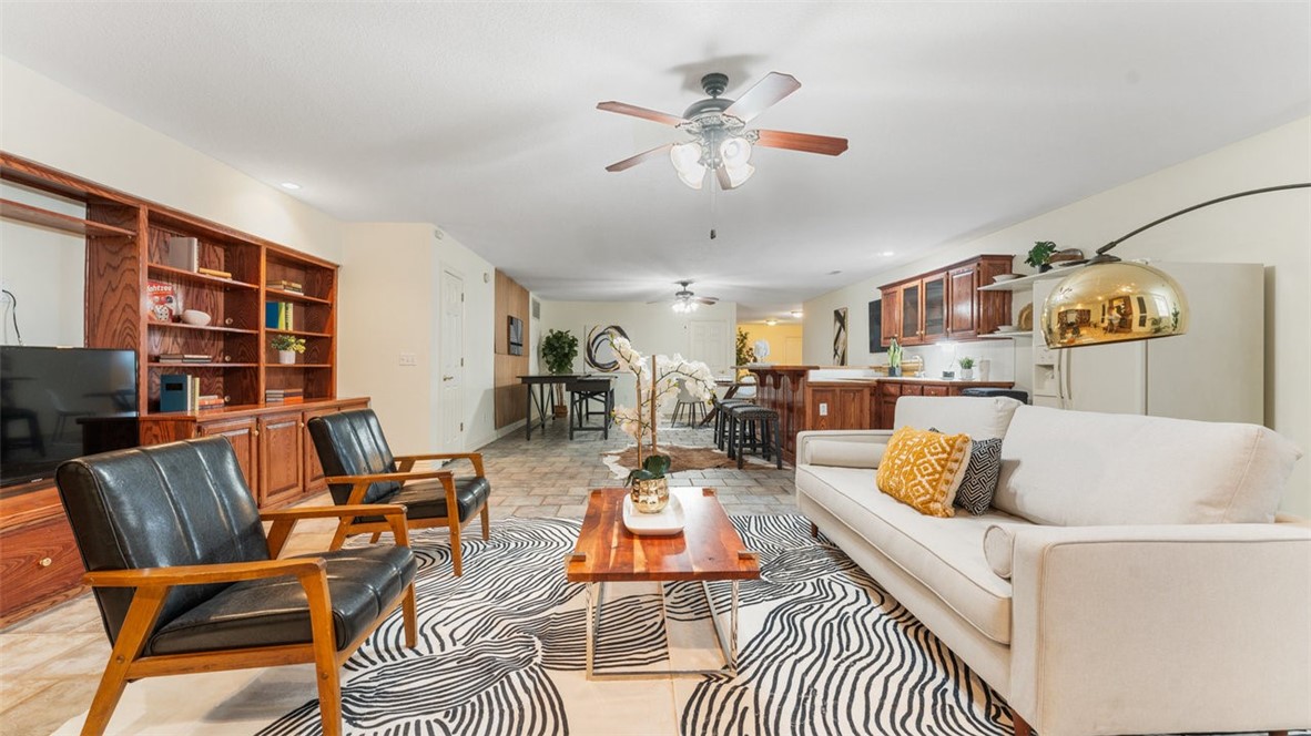 Country Club Estates - Residential