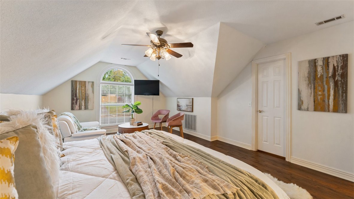 Country Club Estates - Residential