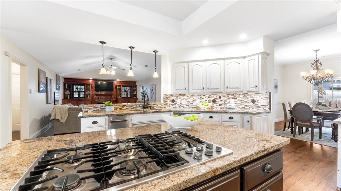 Country Club Estates - Residential