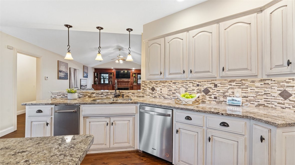 Country Club Estates - Residential