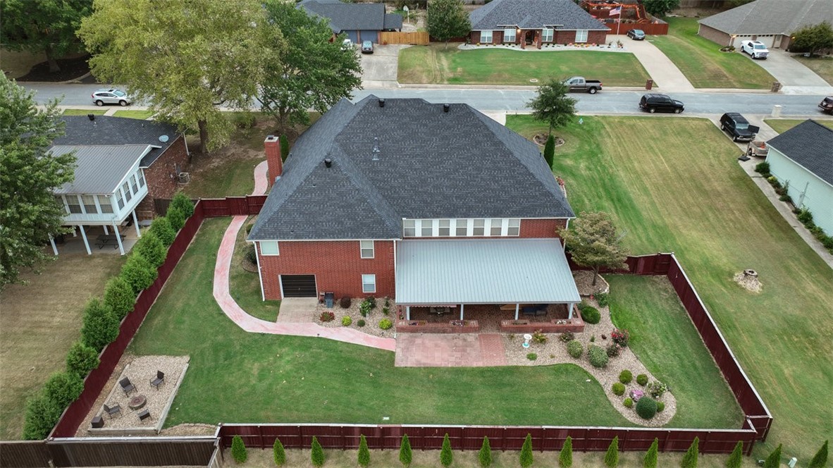 Country Club Estates - Residential