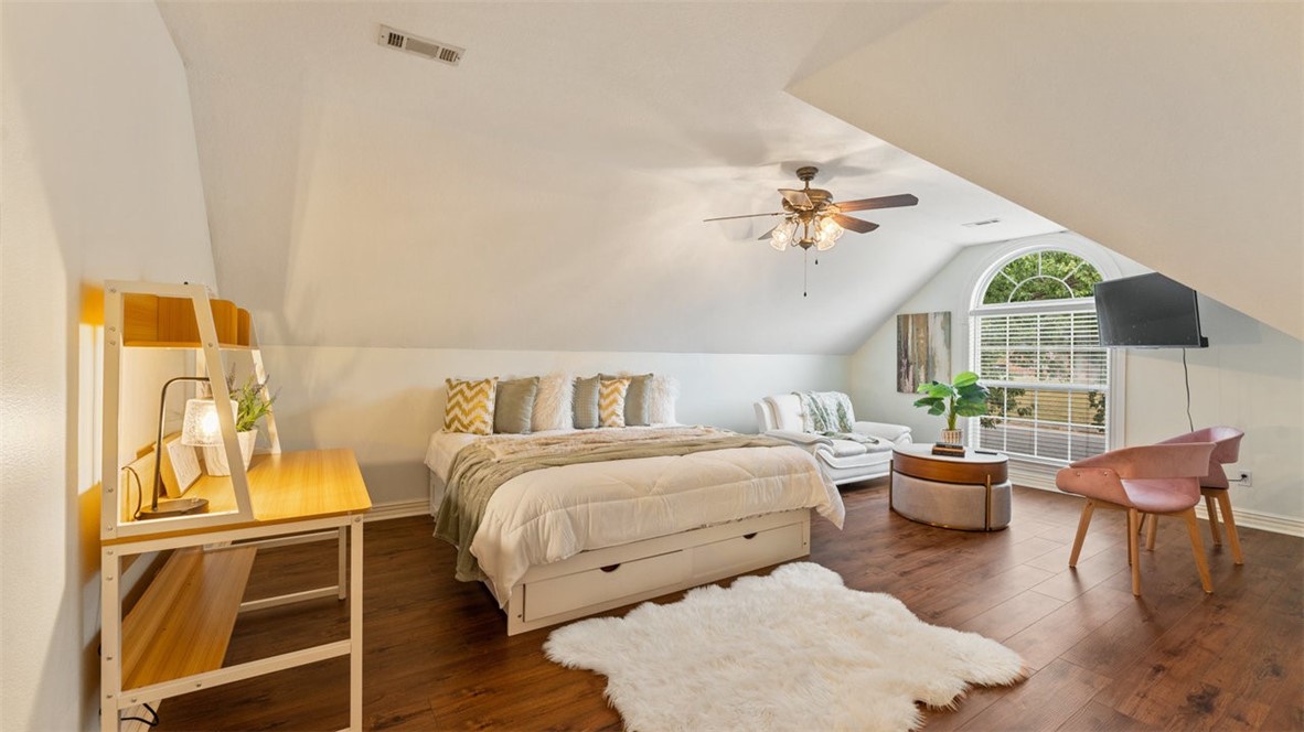 Country Club Estates - Residential