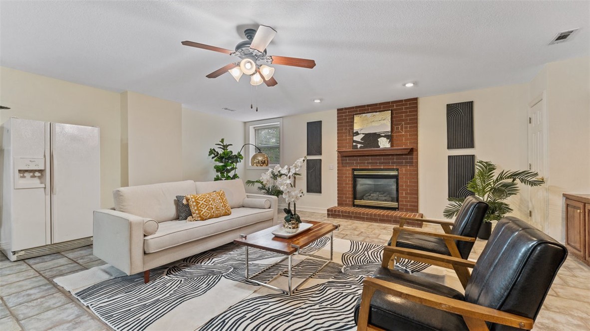 Country Club Estates - Residential