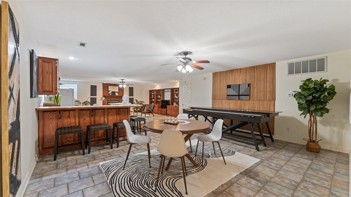 Country Club Estates - Residential