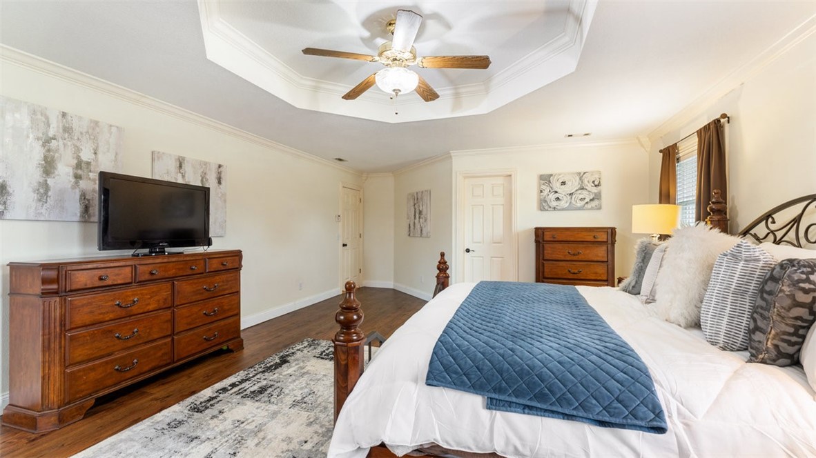 Country Club Estates - Residential