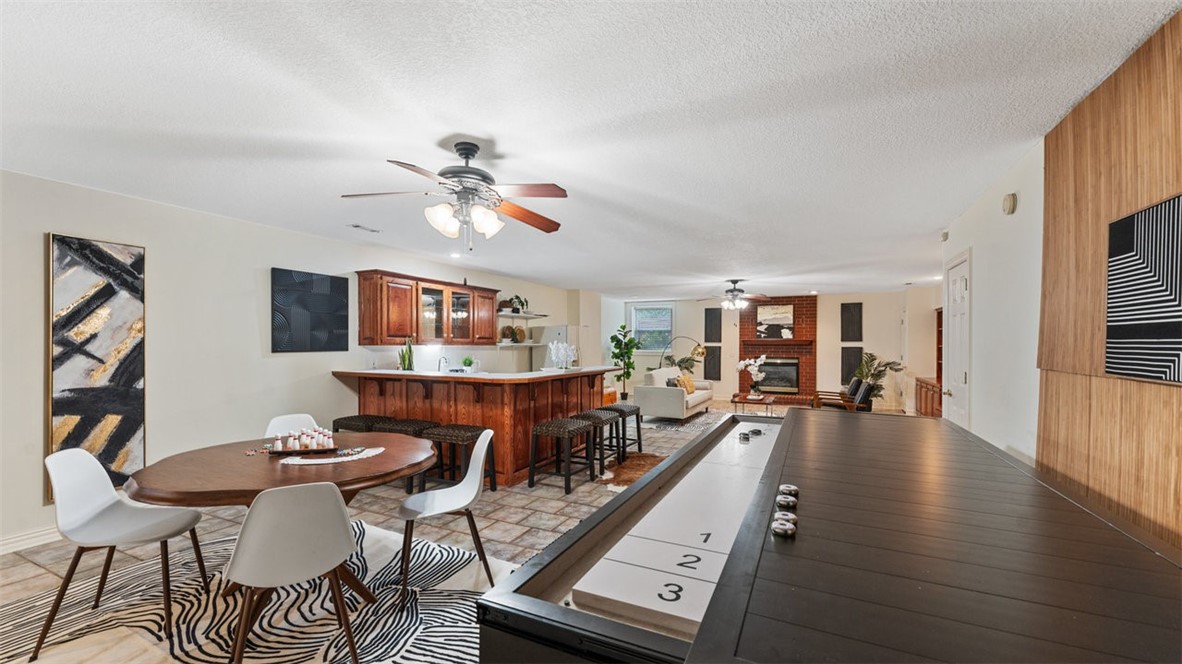 Country Club Estates - Residential