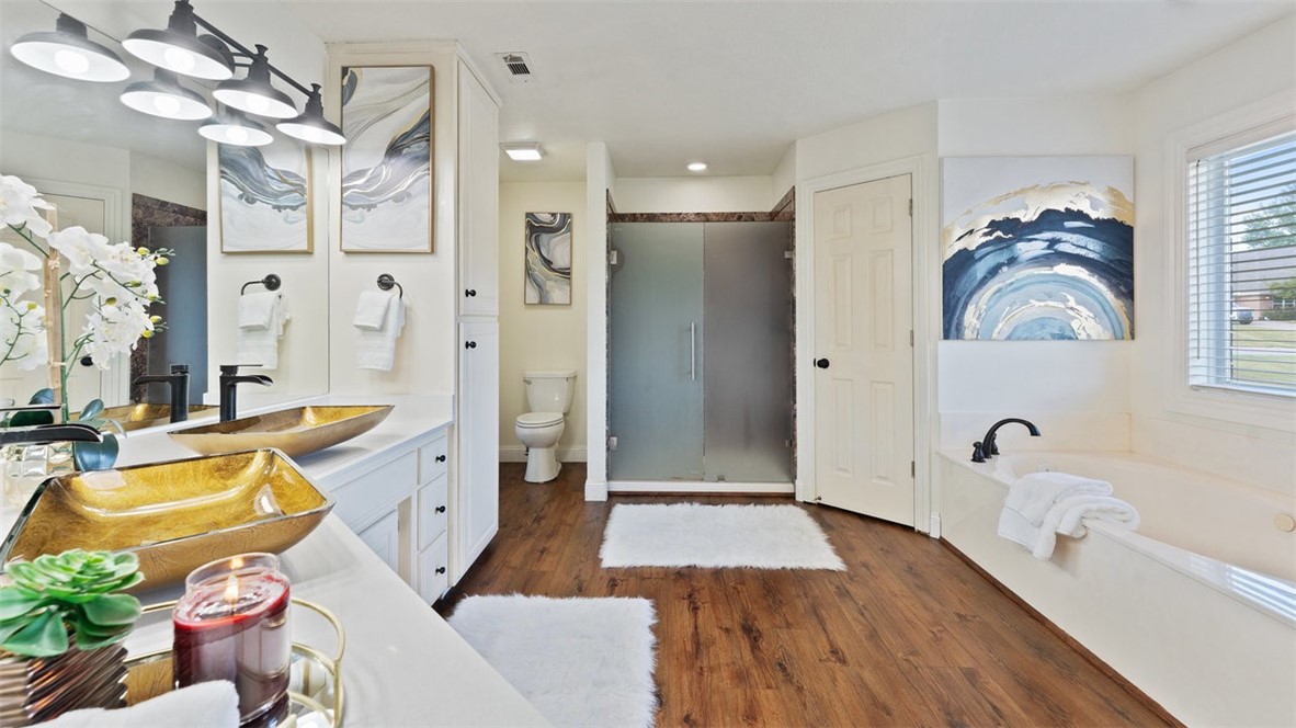 Country Club Estates - Residential