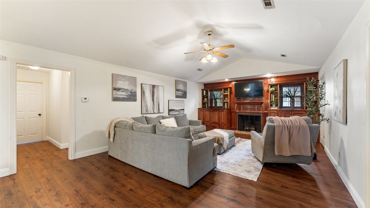 Country Club Estates - Residential