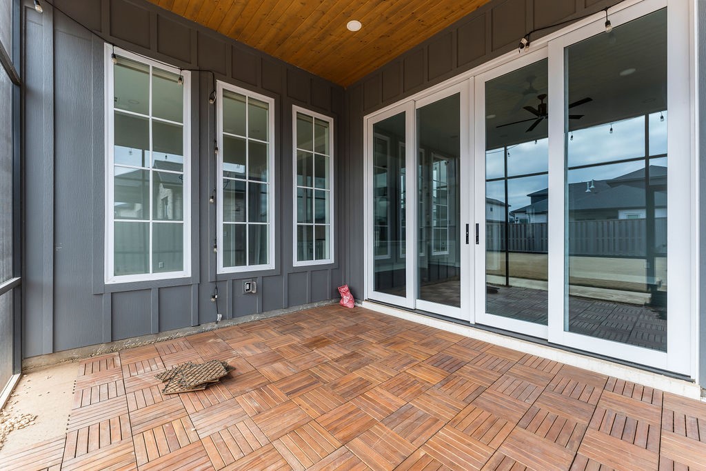 Aurora Sub Ph I Bentonville - Residential Lease