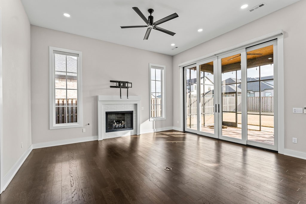 Aurora Sub Ph I Bentonville - Residential Lease