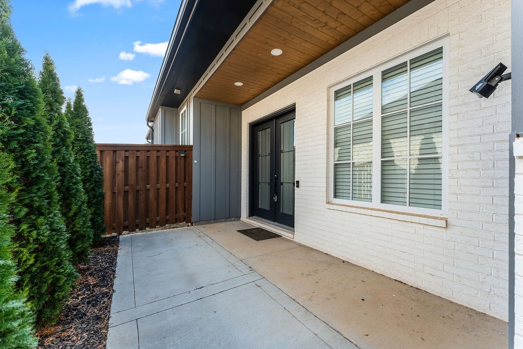 Aurora Sub Ph I Bentonville - Residential Lease