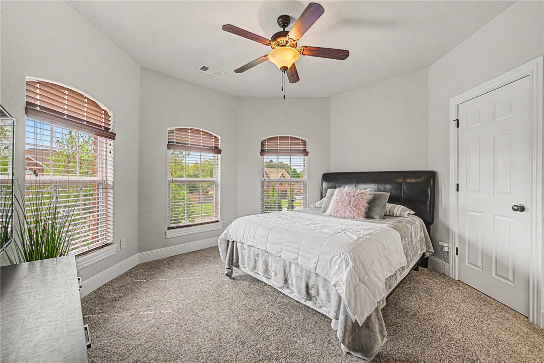 Southern Trace Rogers - Residential