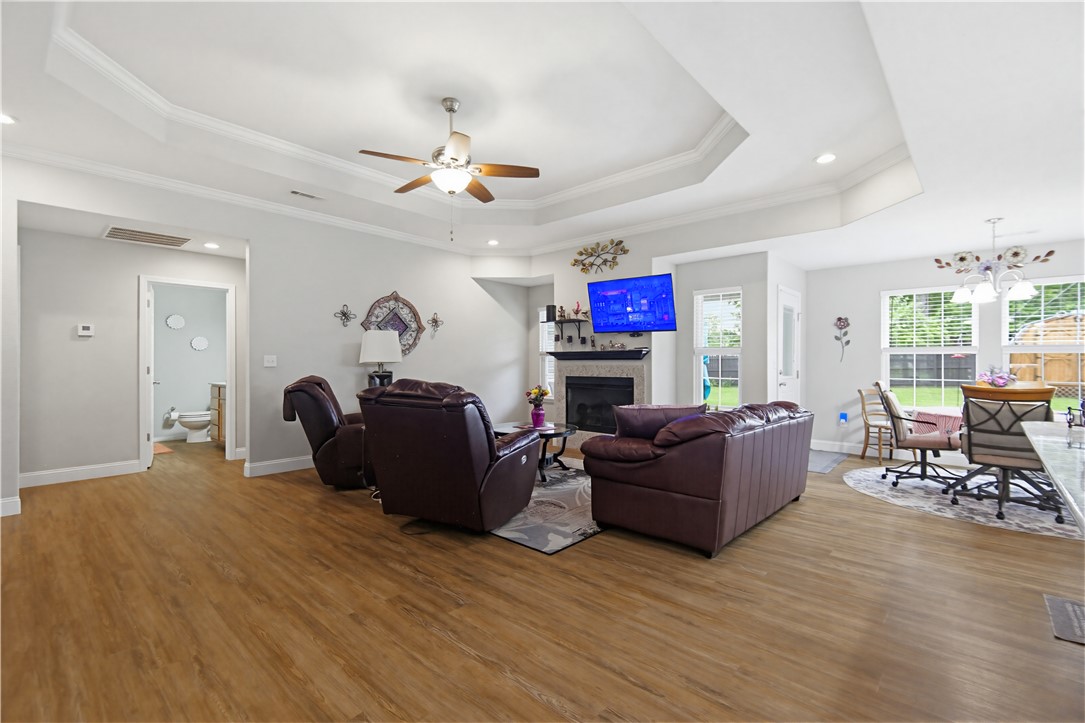 Doss Storey Sub Gentry - Residential