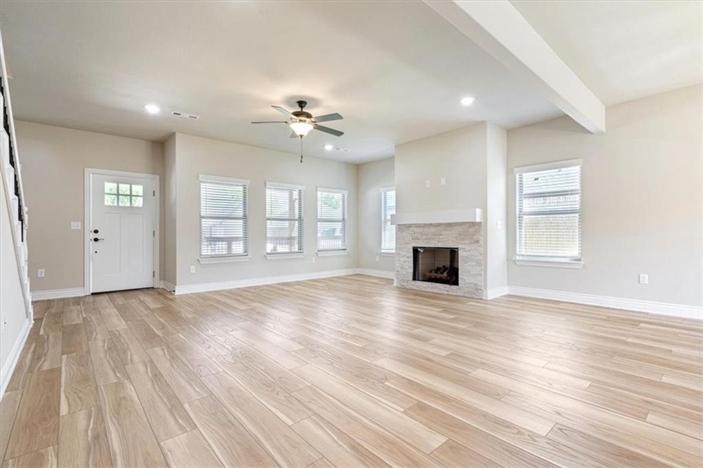 Rustic Flats Sub Gentry - Residential