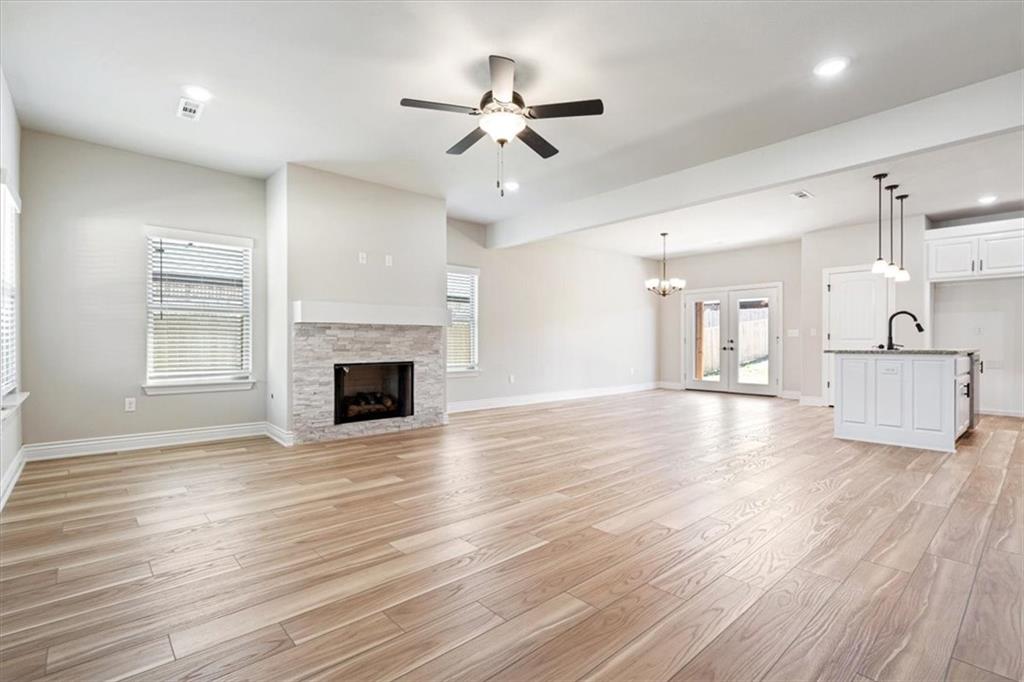 Rustic Flats Sub Gentry - Residential