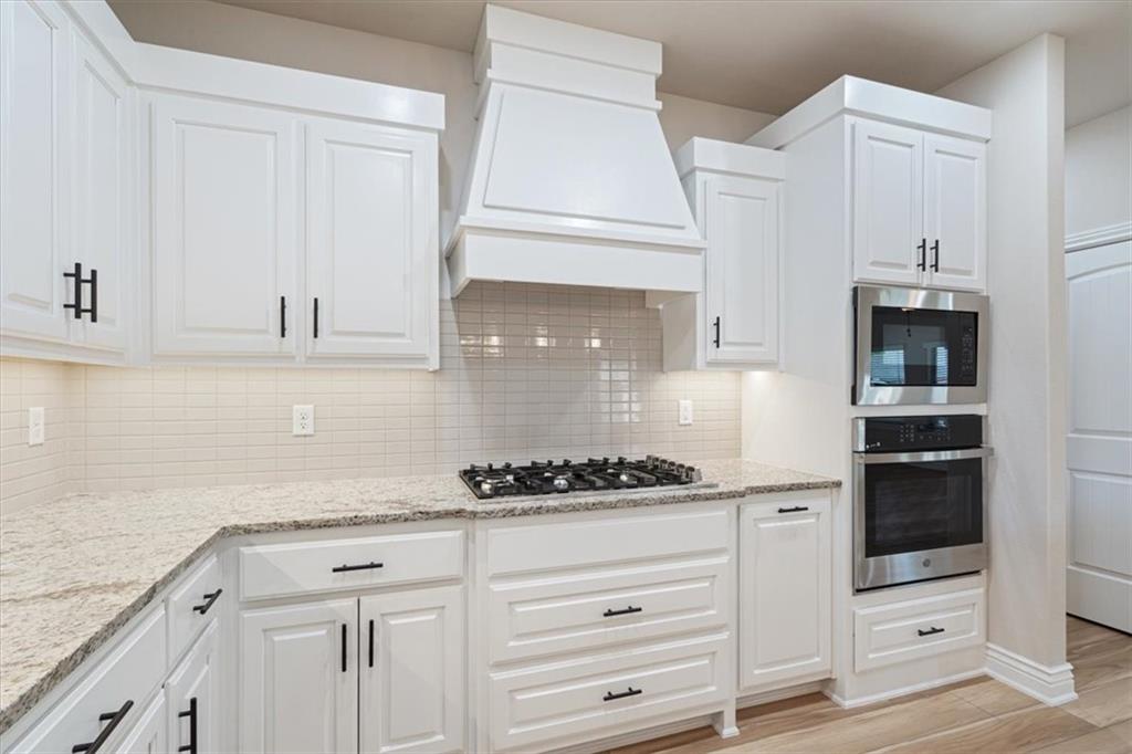 Rustic Flats Sub Gentry - Residential