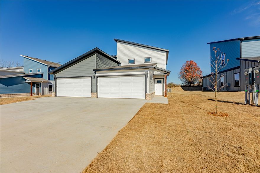 Unique and modern best describe these 3 bed 2.5 bath Brand New Construction Duplexes in SW Bentonville. Lots of amenities that include granite counter tops, luxury vinyl Plank flooring throughout, 2" faux wood blinds, upstairs study nook, ALL appliances, private covered back patio and more. Walking distance to Bentonville's newest Creekside Park, a 35-acre community park, with regulation cricket field, pickleball courts, evening-lit dog park, splash pad, playground and passive recreation space with a group pavilion. Close to everything Bentonville has to offer.