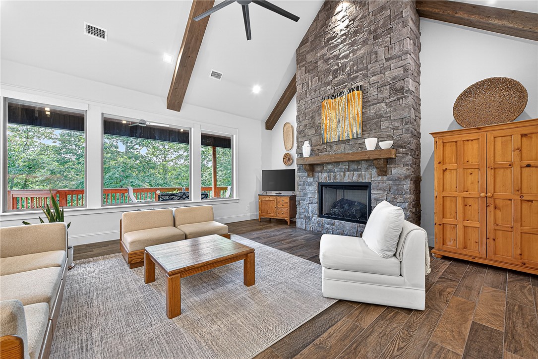 Woodridge Manor Rurban - Residential