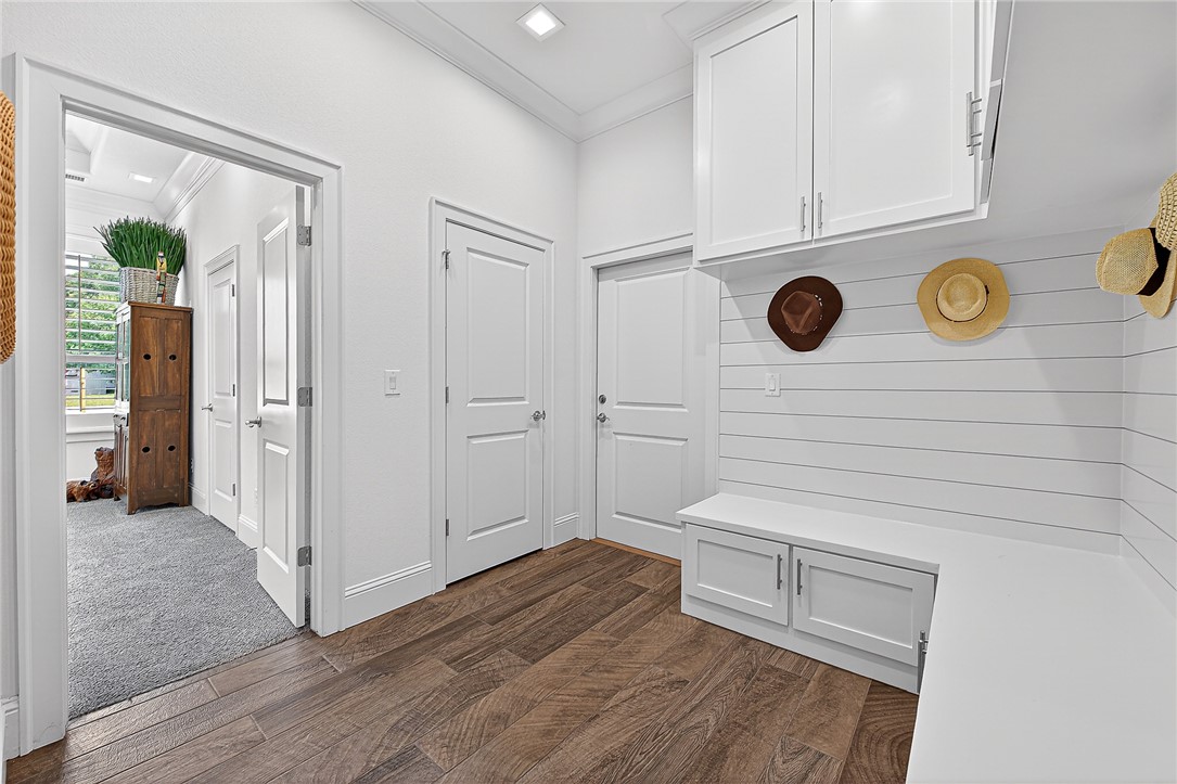 Woodridge Manor Rurban - Residential