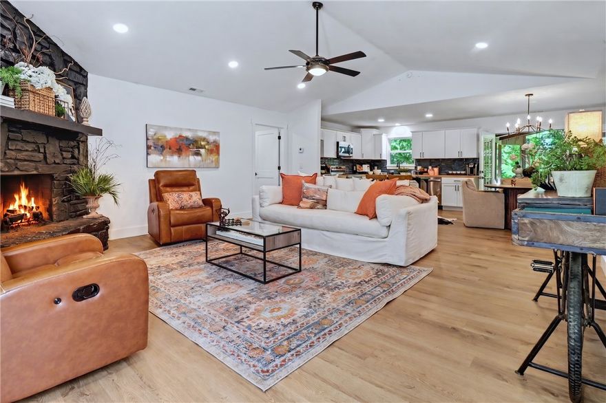 Recently remodeled home in Bella Vista! This inviting property offers a peaceful, nature-filled setting while still being just minutes from everyday conveniences. Inside, you will find a warm and comfortable layout that works beautifully for both relaxing and entertaining.
The primary suite and en suite are located on the main level along with the living room, kitchen, dining area, powder bath, and laundry. Downstairs features three additional bedrooms, a full bathroom, and extra storage.
If you enjoy the outdoors, you will love having two decks with plenty of space to relax or entertain.
Conveniently located with easy access to the interstate, shopping, golf, fishing, and trails. Enjoy everything Bella Vista has to offer, including scenic lakes, golf courses, and the new mountain bike lift just minutes away.
Whether you are looking for a full time residence, a weekend getaway, or an investment opportunity, this home is a fantastic option in a highly desirable area.