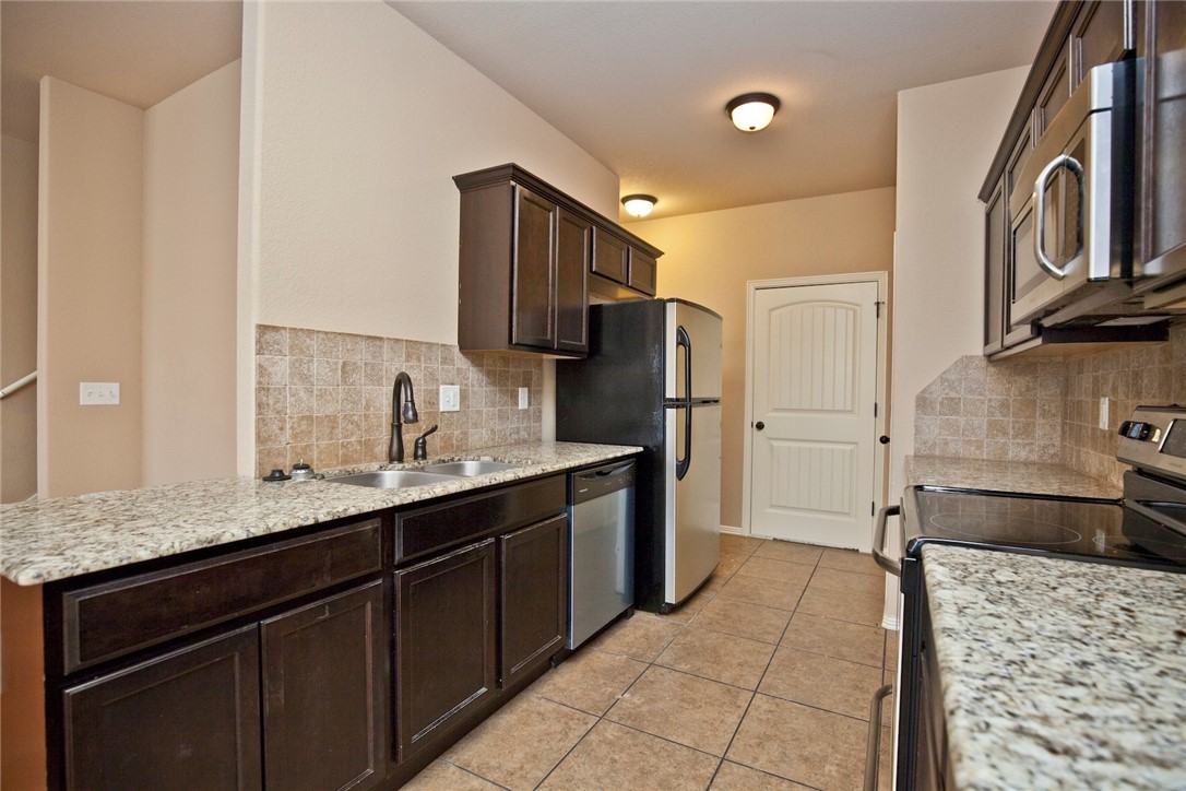 Copper Oaks Centerton - Residential Lease