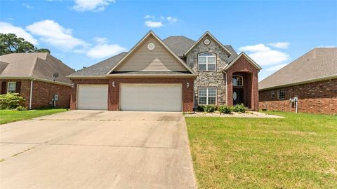 Photo of 3900 SW Grey Hawk Drive, Bentonville, AR 72713 (MLS # 1325267)